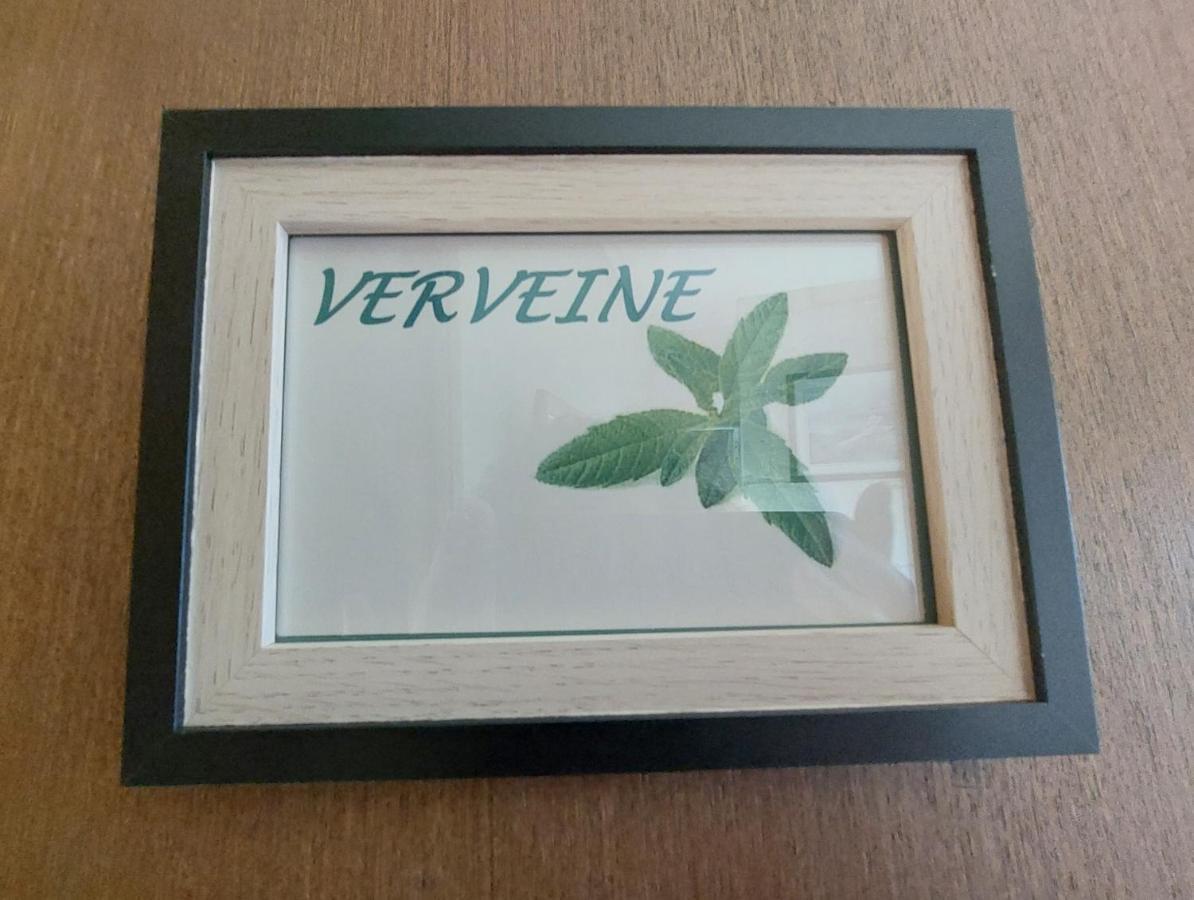 Longere Villariane Naveil Экстерьер фото